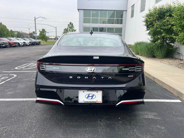 new 2025 Hyundai Sonata car, priced at $31,290