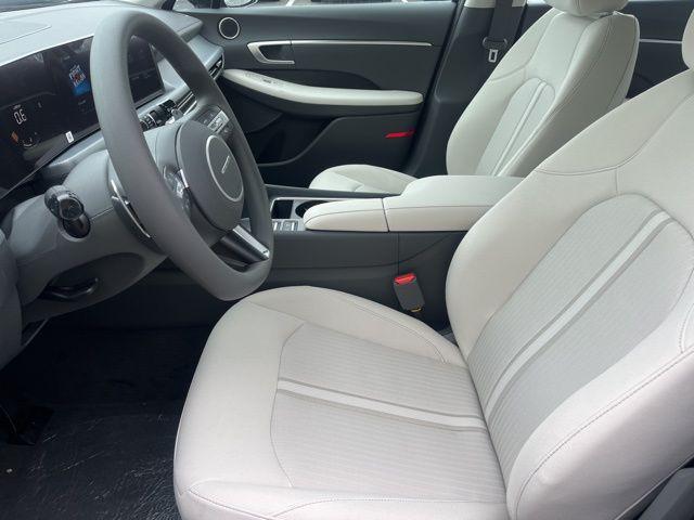 new 2025 Hyundai Sonata car, priced at $31,290