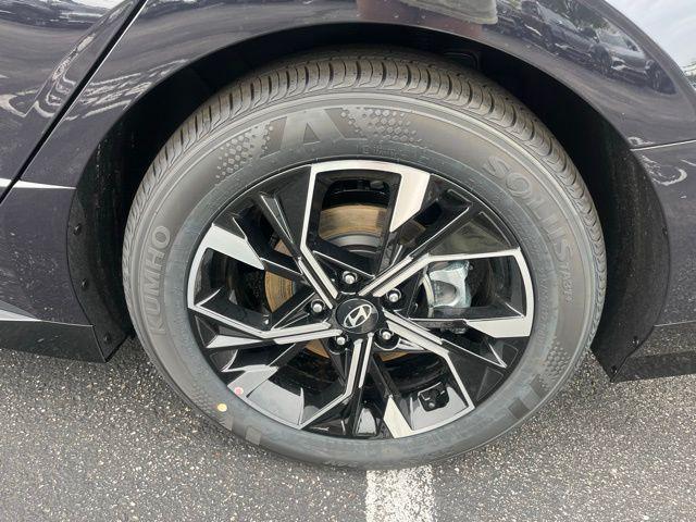 new 2025 Hyundai Sonata car, priced at $31,290