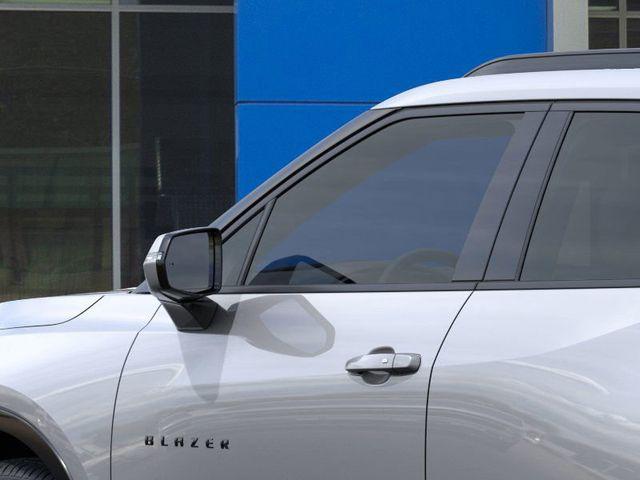 new 2025 Chevrolet Blazer car, priced at $48,550