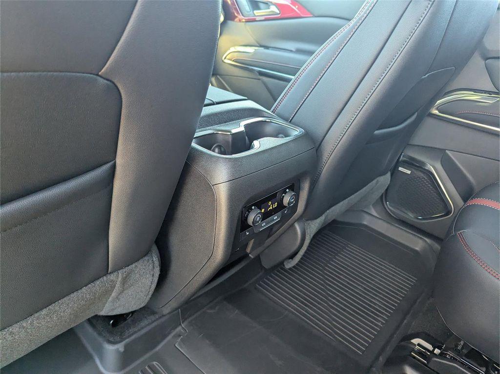 new 2026 Chevrolet Traverse car, priced at $56,375