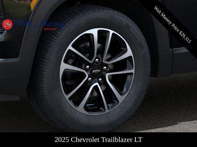 new 2025 Chevrolet TrailBlazer car, priced at $29,315