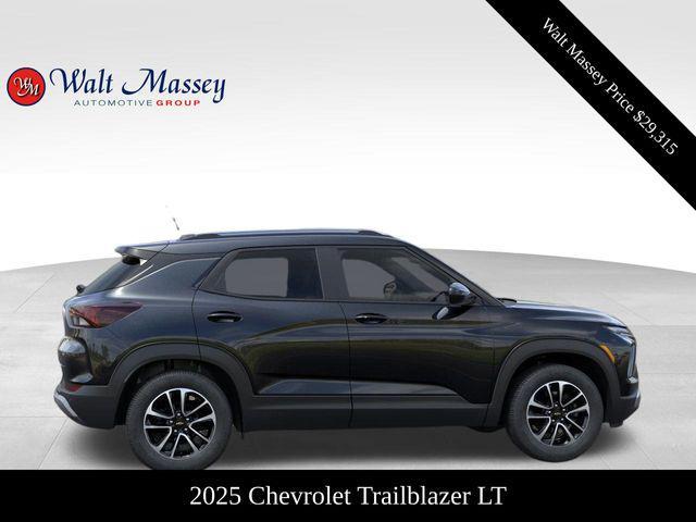 new 2025 Chevrolet TrailBlazer car, priced at $29,315