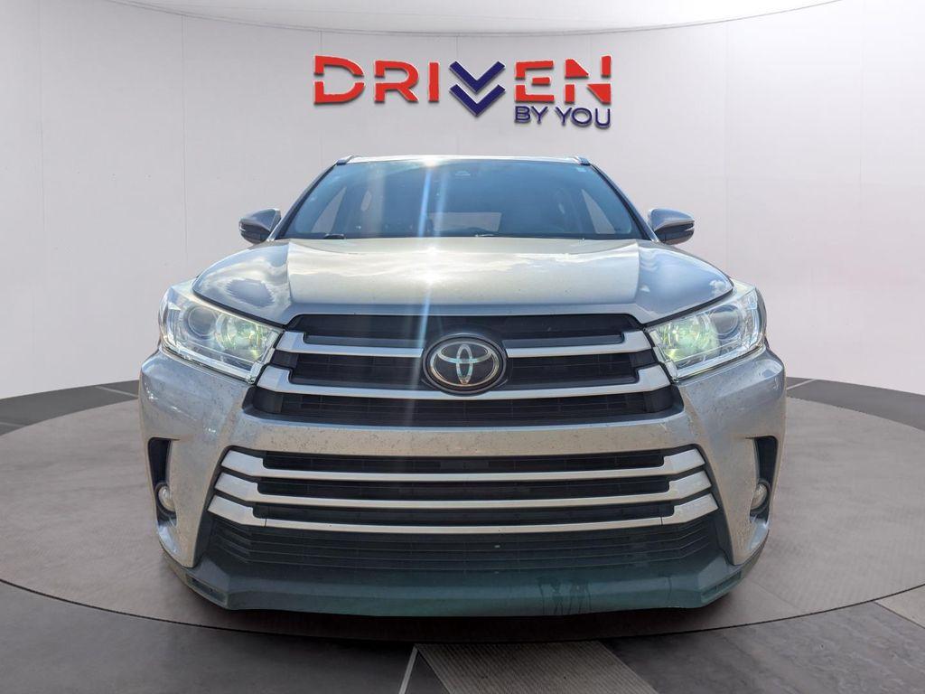 used 2017 Toyota Highlander car, priced at $17,899