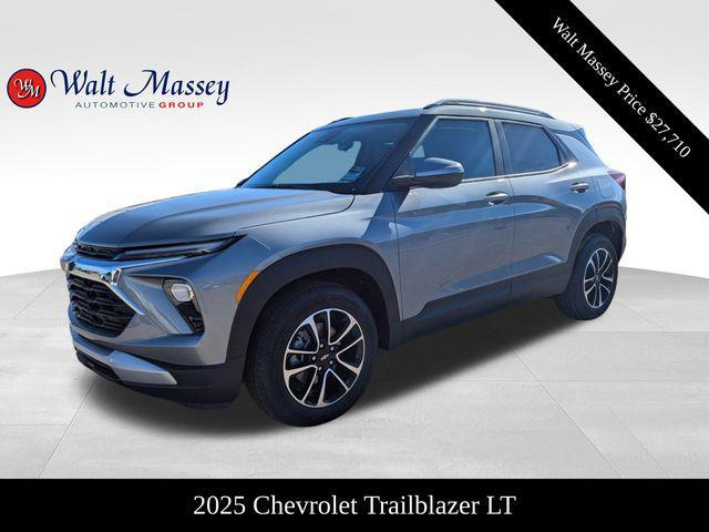 new 2025 Chevrolet TrailBlazer car, priced at $27,710