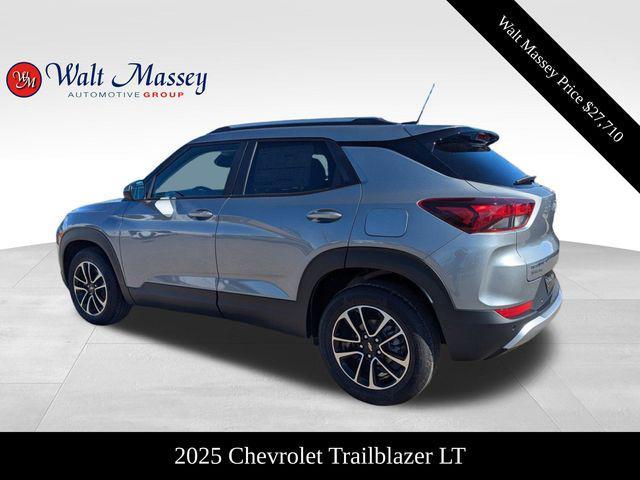 new 2025 Chevrolet TrailBlazer car, priced at $27,710