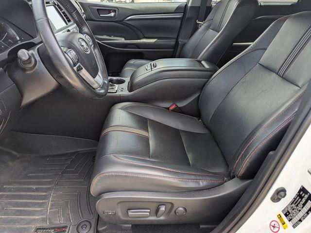 used 2019 Toyota Highlander car, priced at $20,499