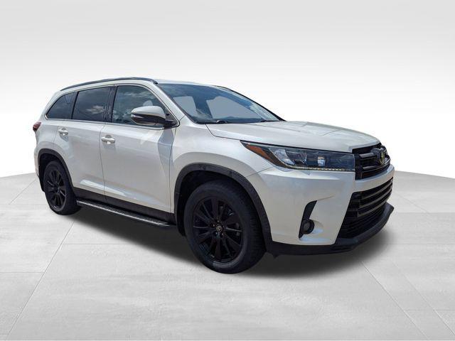 used 2019 Toyota Highlander car, priced at $20,499