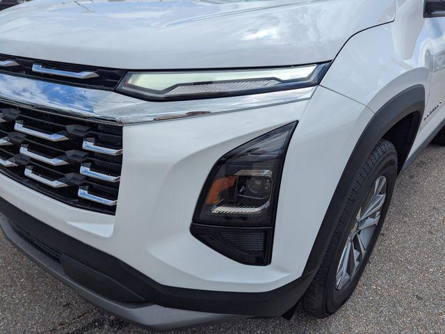 new 2026 Chevrolet Equinox car, priced at $30,695