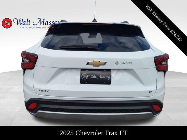 new 2025 Chevrolet Trax car, priced at $24,720