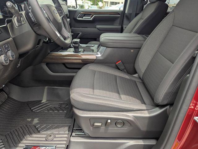 new 2025 Chevrolet Silverado 1500 car, priced at $52,647