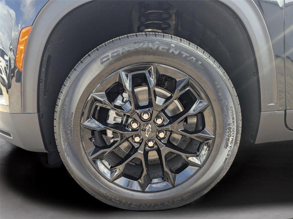 new 2026 Chevrolet Traverse car, priced at $45,410