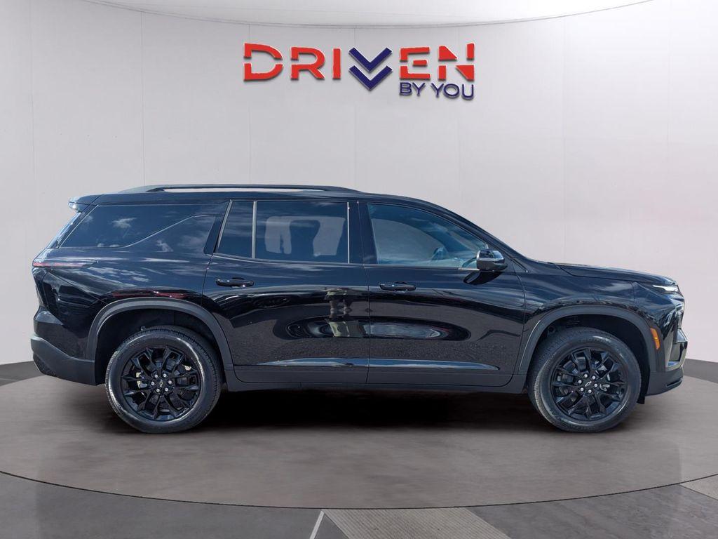 new 2026 Chevrolet Traverse car, priced at $45,410
