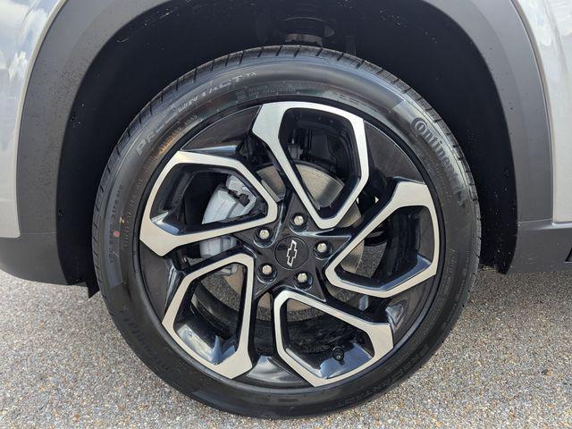 new 2025 Chevrolet Trax car, priced at $24,258