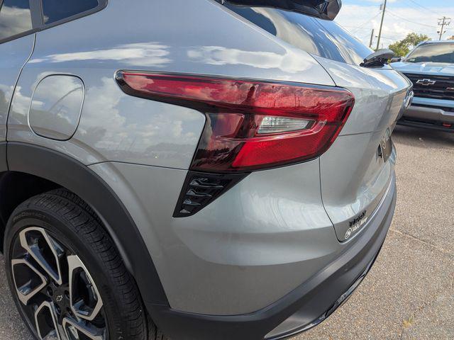 new 2025 Chevrolet Trax car, priced at $24,258