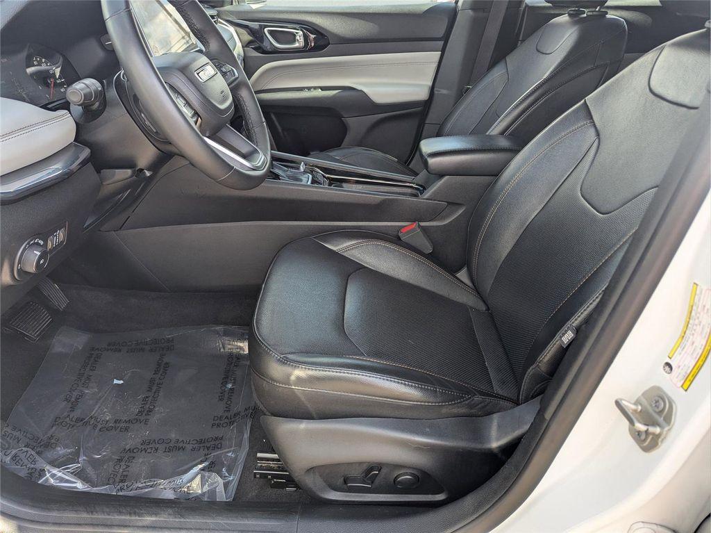 used 2023 Jeep Compass car, priced at $18,199