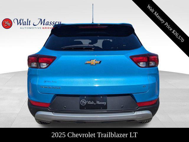 new 2025 Chevrolet TrailBlazer car, priced at $26,570