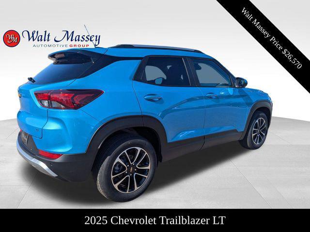 new 2025 Chevrolet TrailBlazer car, priced at $26,570