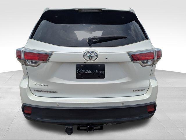used 2014 Toyota Highlander car, priced at $12,765