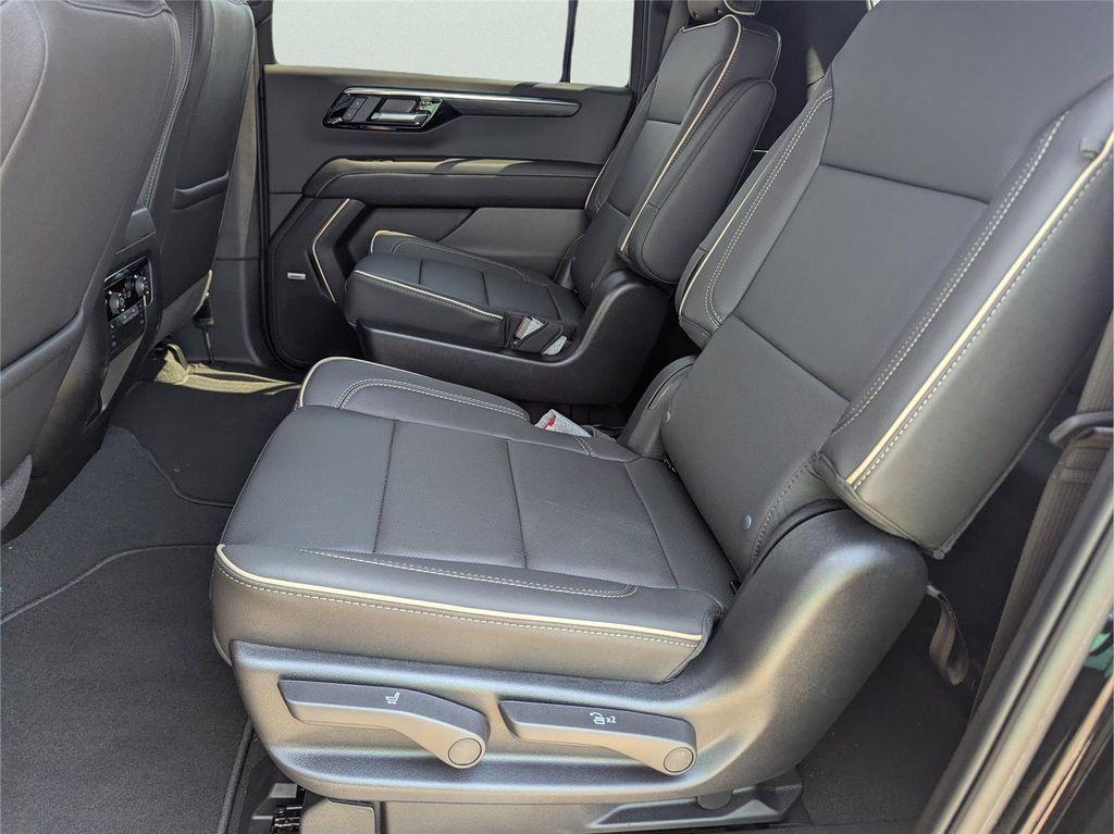 new 2025 Chevrolet Suburban car, priced at $73,992