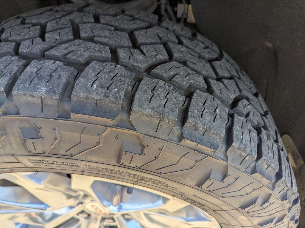 used 2021 GMC Sierra 1500 car, priced at $31,899