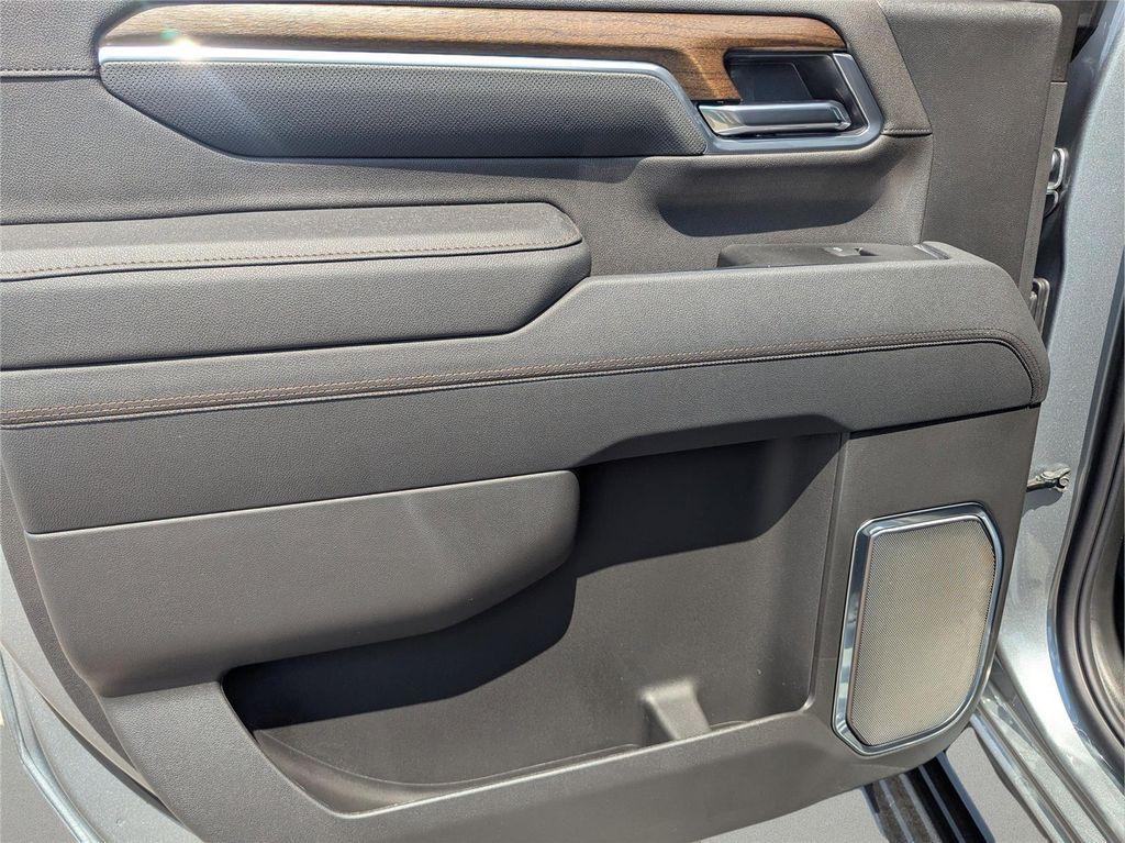 new 2025 Chevrolet Silverado 2500 car, priced at $81,803