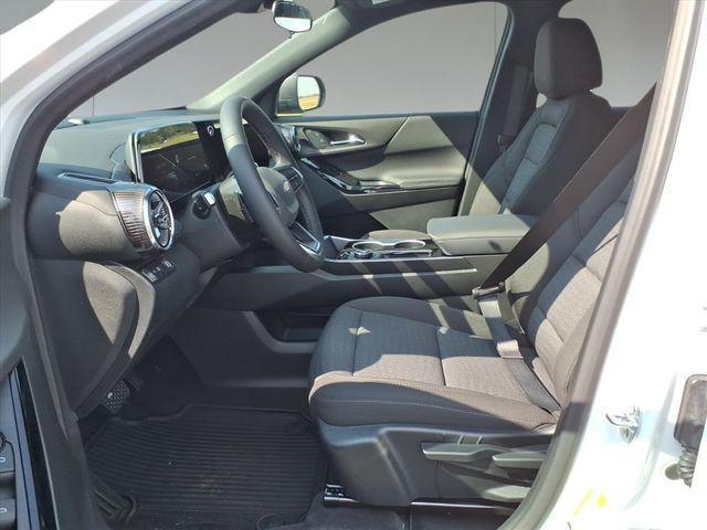 new 2026 Chevrolet Equinox car, priced at $30,725