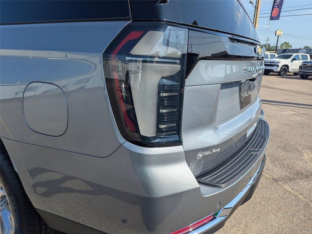 new 2025 Chevrolet Suburban car, priced at $70,915