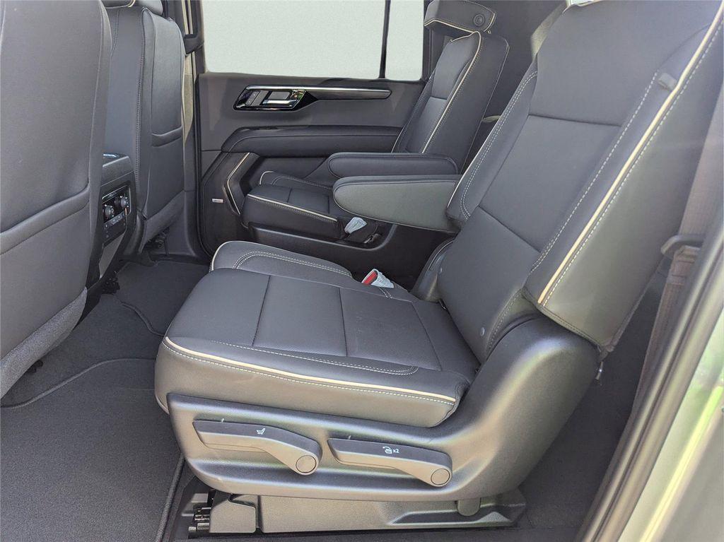 new 2025 Chevrolet Suburban car, priced at $70,915