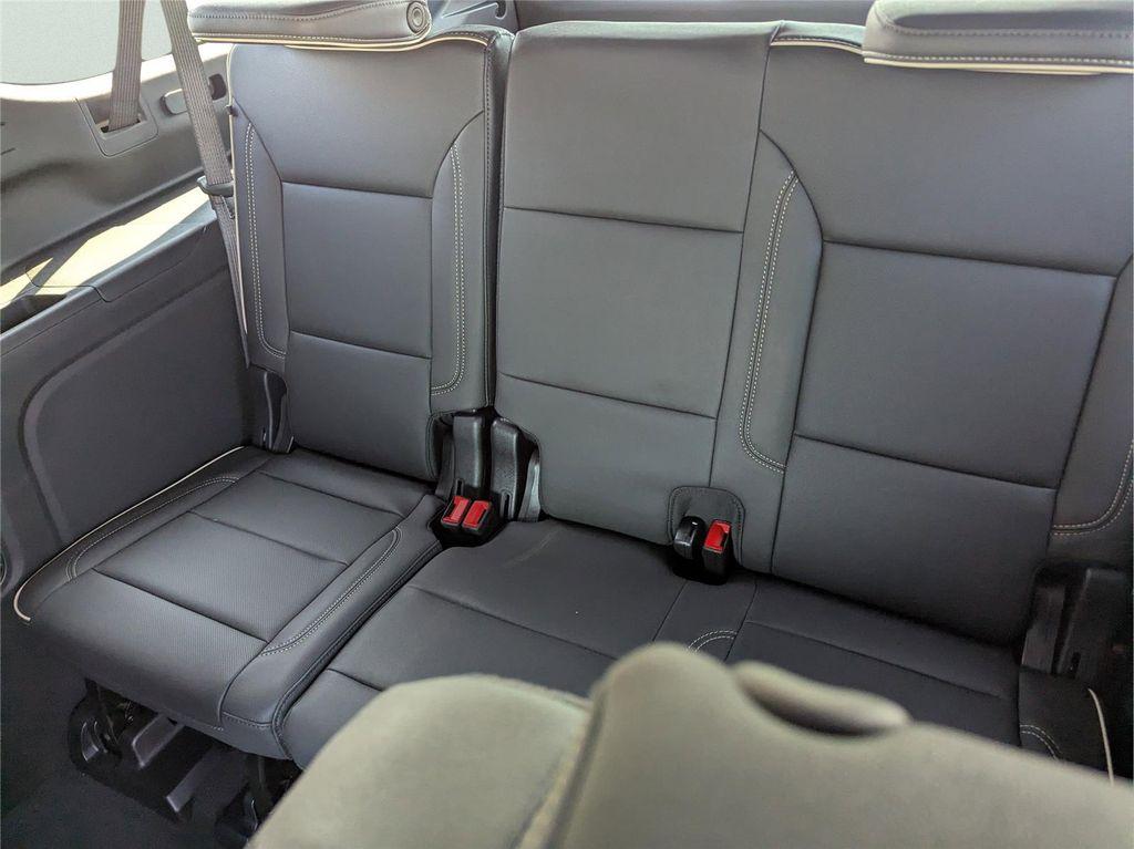 new 2025 Chevrolet Suburban car, priced at $70,915