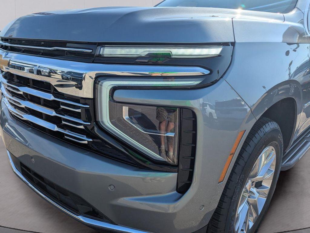 new 2025 Chevrolet Suburban car, priced at $70,915