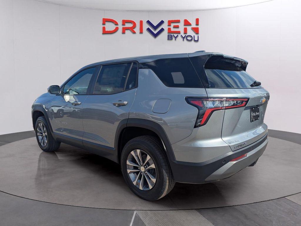 new 2026 Chevrolet Equinox car, priced at $29,738