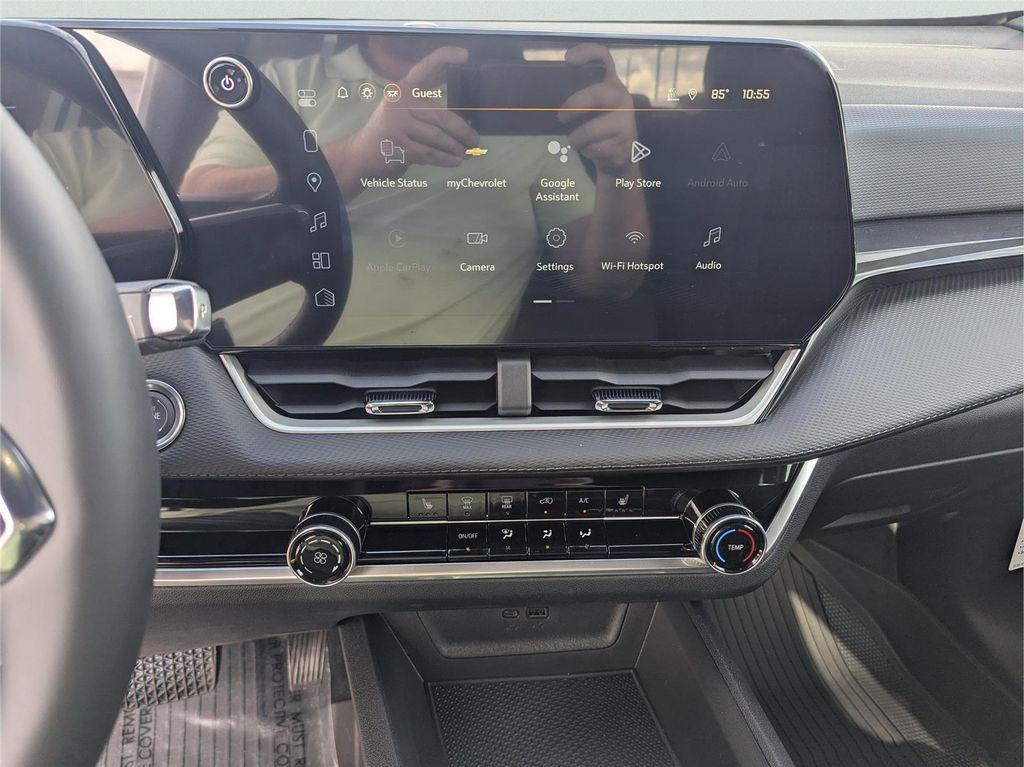 new 2026 Chevrolet Equinox car, priced at $29,738