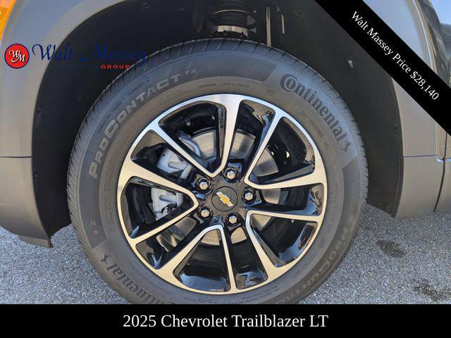 new 2025 Chevrolet TrailBlazer car, priced at $28,140