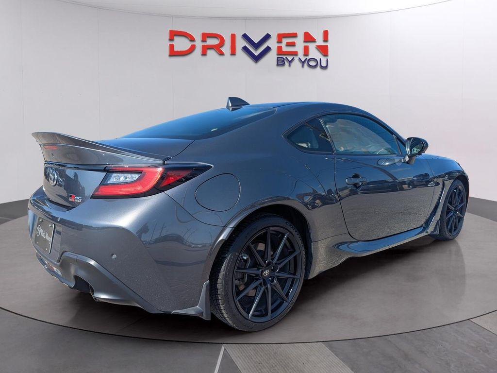 used 2023 Toyota GR86 car, priced at $28,899