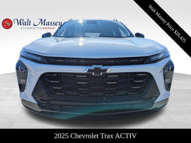 new 2025 Chevrolet Trax car, priced at $26,425