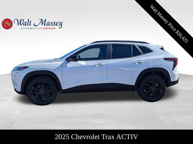 new 2025 Chevrolet Trax car, priced at $26,425