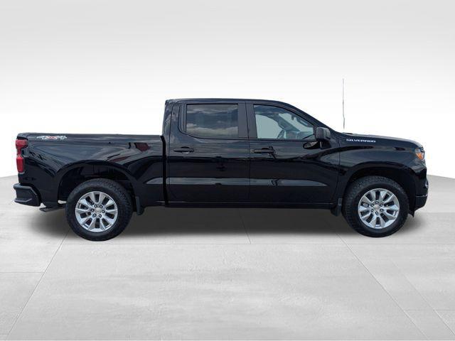 new 2025 Chevrolet Silverado 1500 car, priced at $42,647