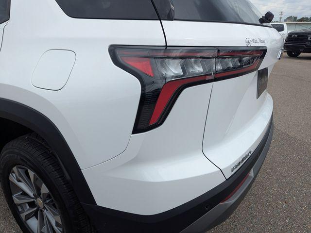 new 2026 Chevrolet Equinox car, priced at $27,915