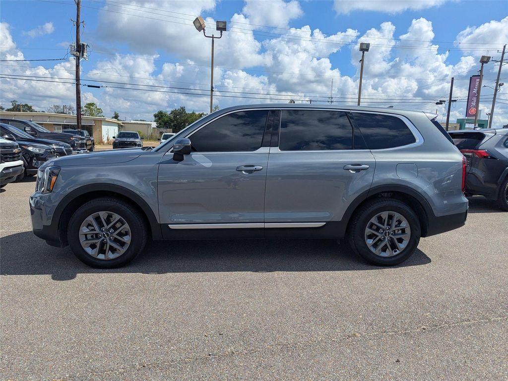 used 2024 Kia Telluride car, priced at $31,999