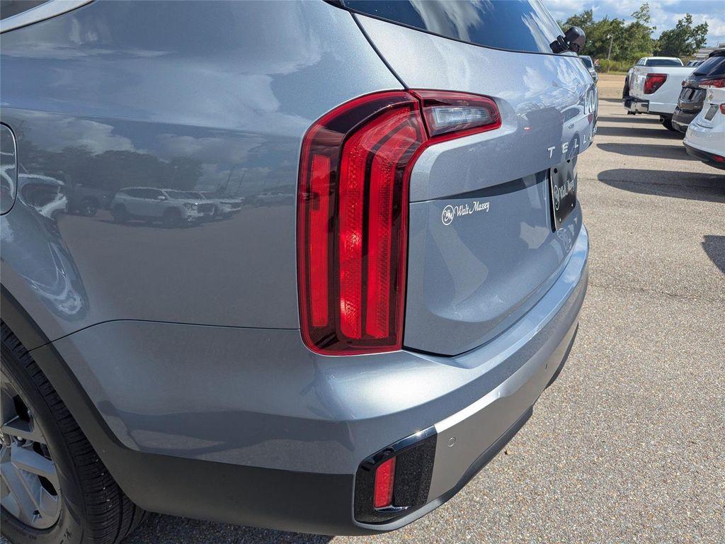 used 2024 Kia Telluride car, priced at $31,999