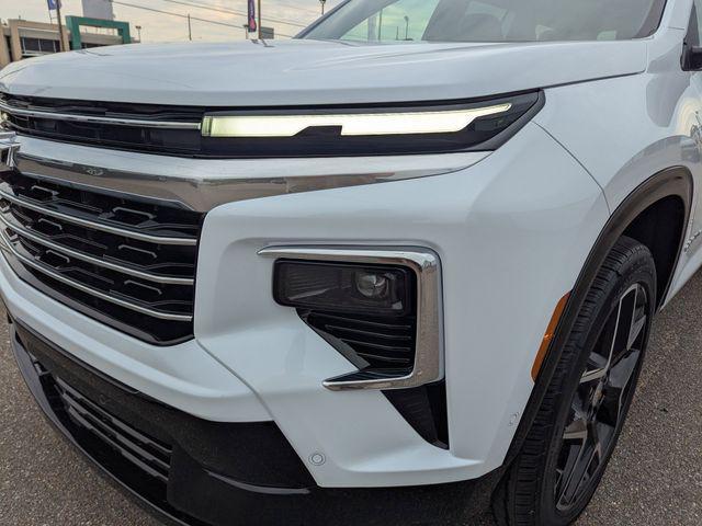 new 2026 Chevrolet Traverse car, priced at $57,440