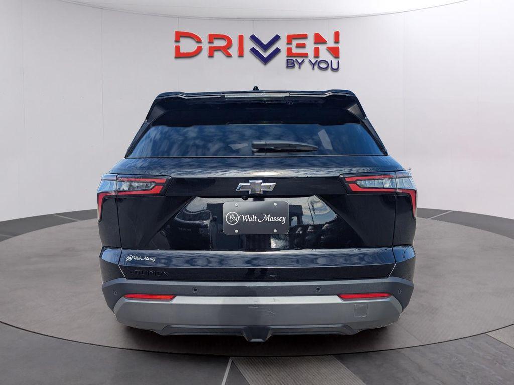 new 2026 Chevrolet Equinox car, priced at $33,024