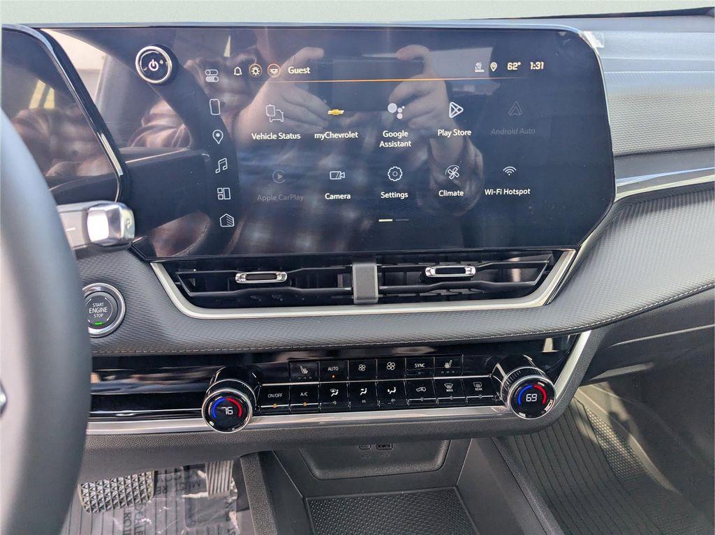 new 2026 Chevrolet Equinox car, priced at $33,024