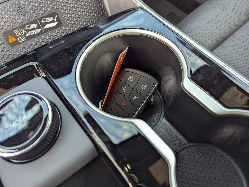 new 2026 Chevrolet Equinox car, priced at $33,024