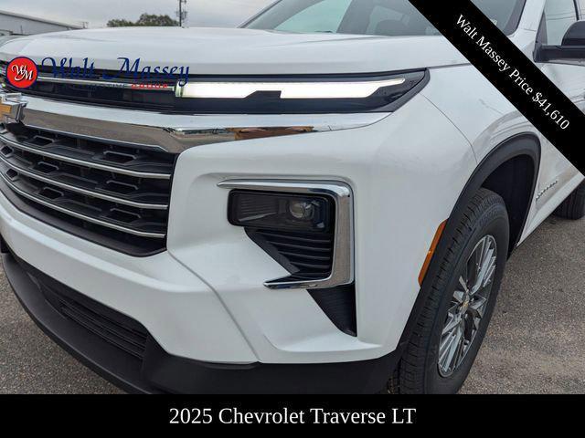 new 2025 Chevrolet Traverse car, priced at $41,610