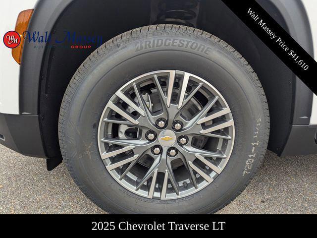 new 2025 Chevrolet Traverse car, priced at $41,610