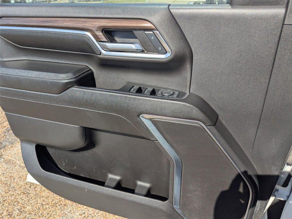used 2024 Chevrolet Silverado 2500 car, priced at $47,899