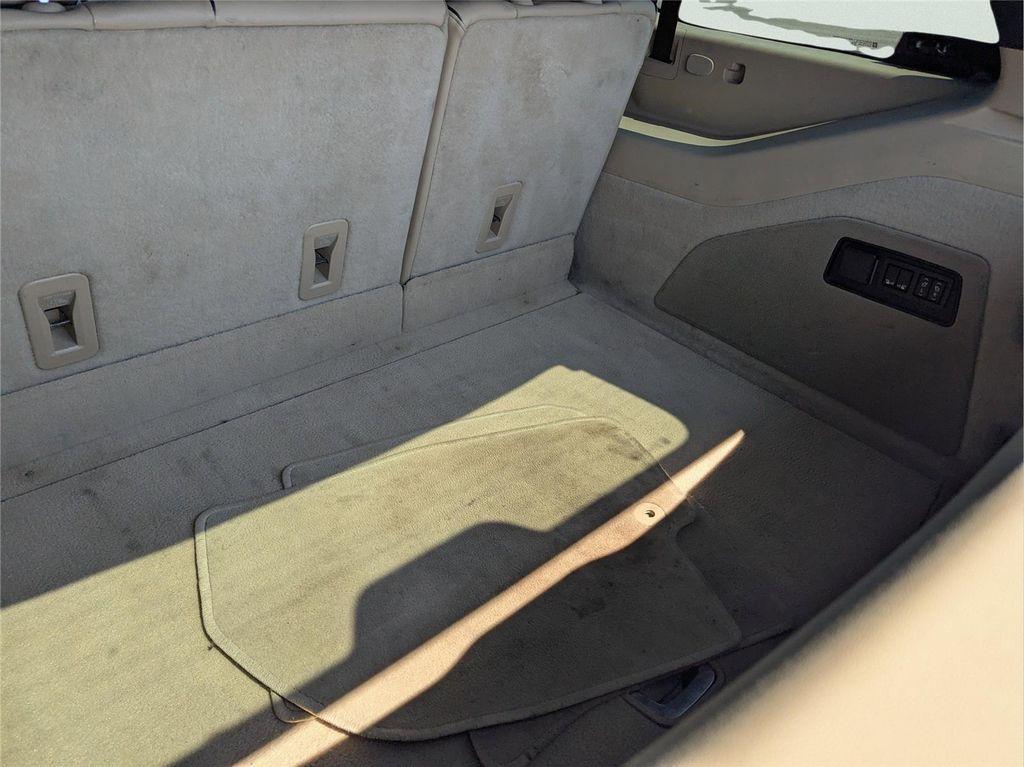 used 2023 Cadillac Escalade ESV car, priced at $57,499