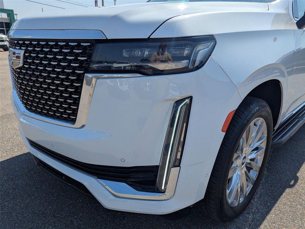 used 2023 Cadillac Escalade ESV car, priced at $57,499